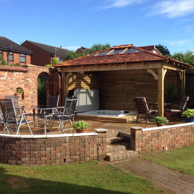 Canadian Spa Thunder Bay 44-Jet 5-6-Person Hot Tub