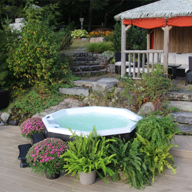 Canadian Spa Muskoka 14-Jet 5-Person Hot Tub
