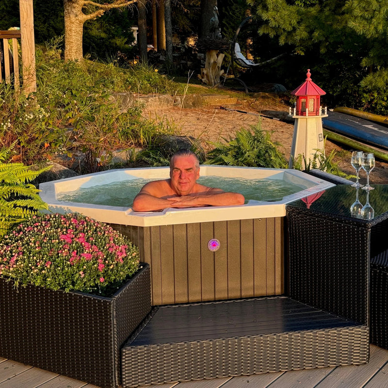 Canadian Spa Muskoka 14-Jet 5-Person Hot Tub