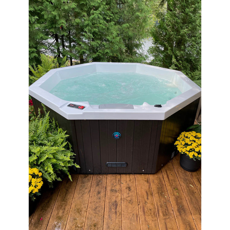 Canadian Spa Muskoka 14-Jet 5-Person Hot Tub
