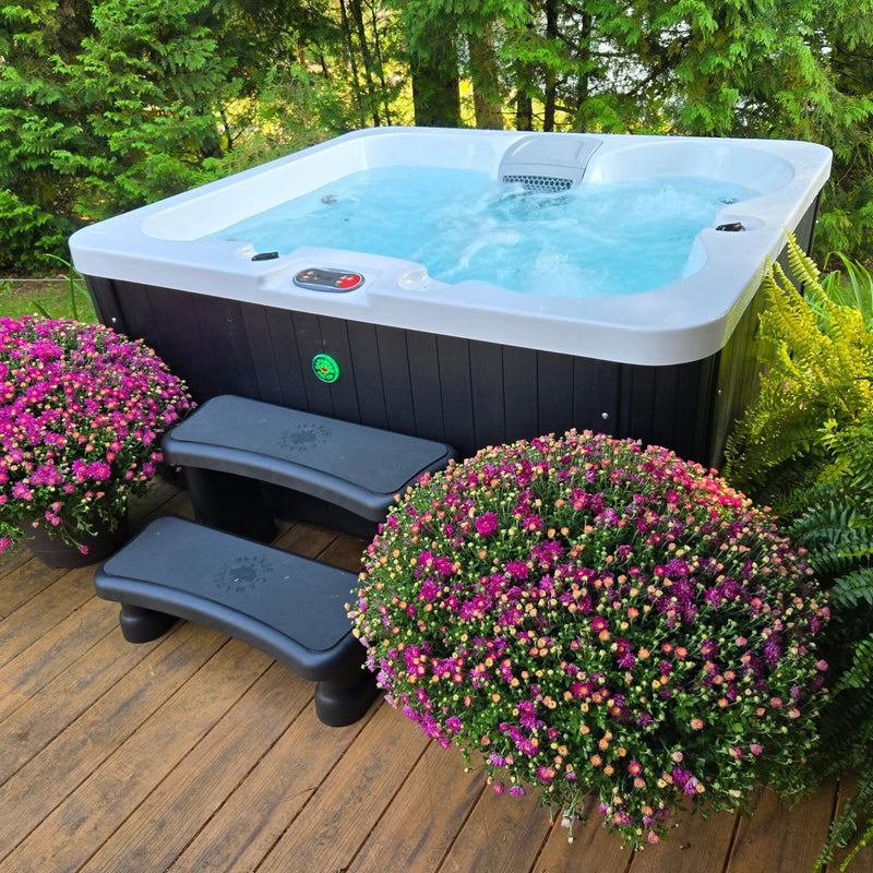 Canadian Spa Manitoba 14-Jet 4-Person Hot Tub