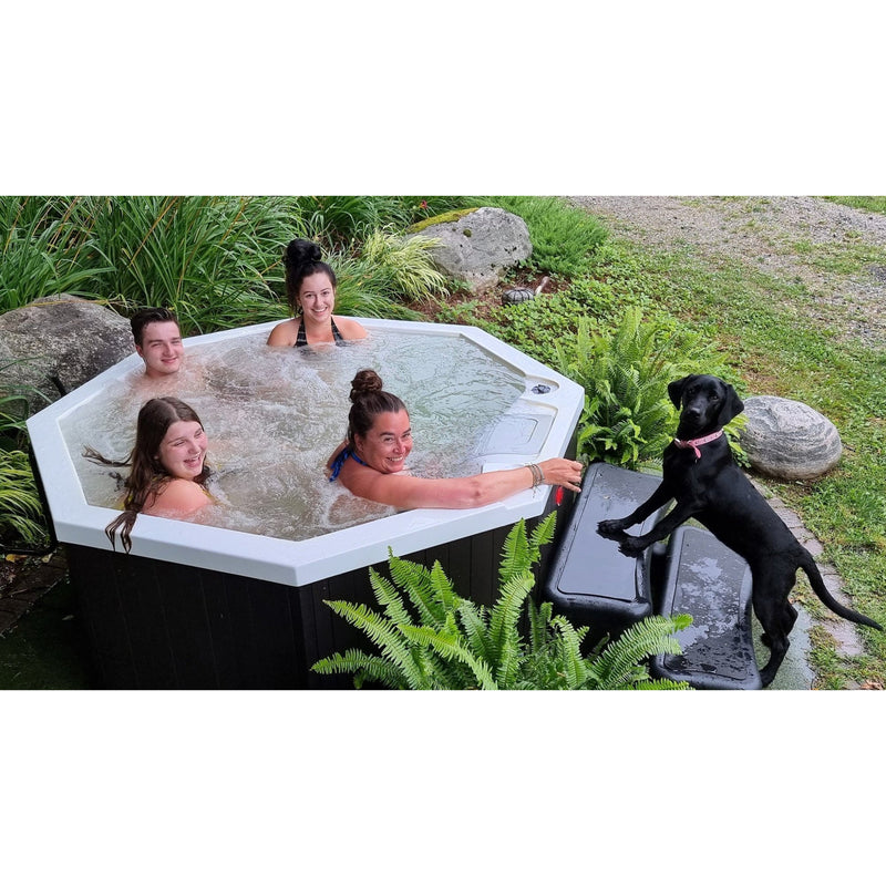 Canadian Spa Muskoka 14-Jet 5-Person Hot Tub